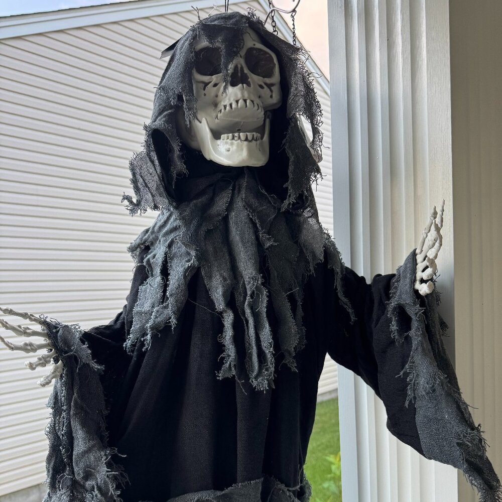6’ Reaper Faucheuse Hanging Skeleton Halloween Décor